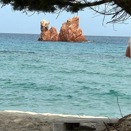 De La Torre Di بيت للعطل